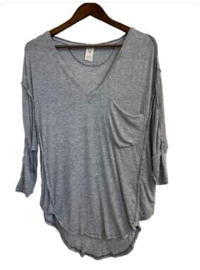 FREE PEOPLE Loose Fit Grey 3/4 Sleeve Scoop Neck Henley - Size S But Runs Big